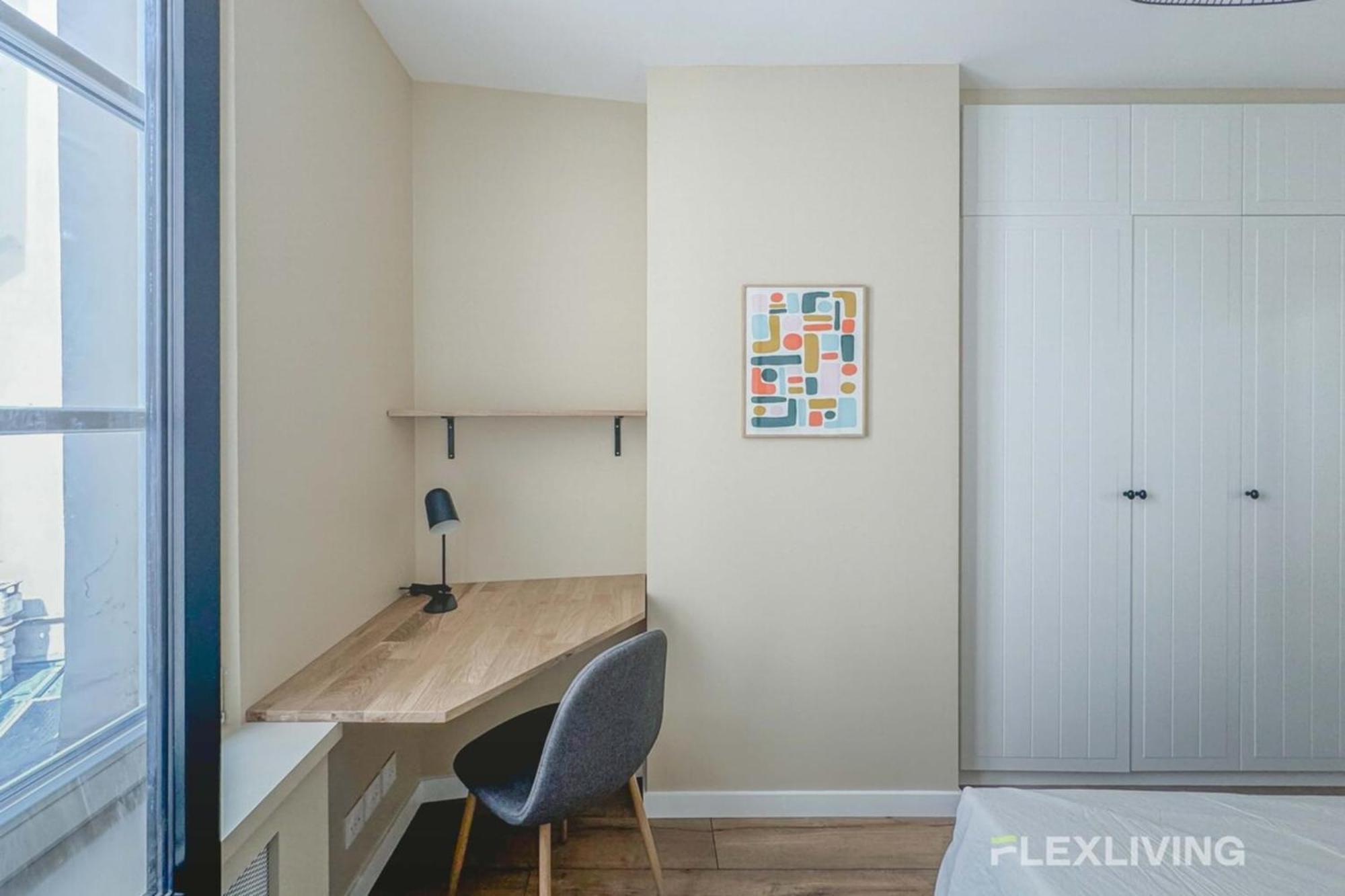 Apartment Flexliving - One Bedroom - Estrapade Paris