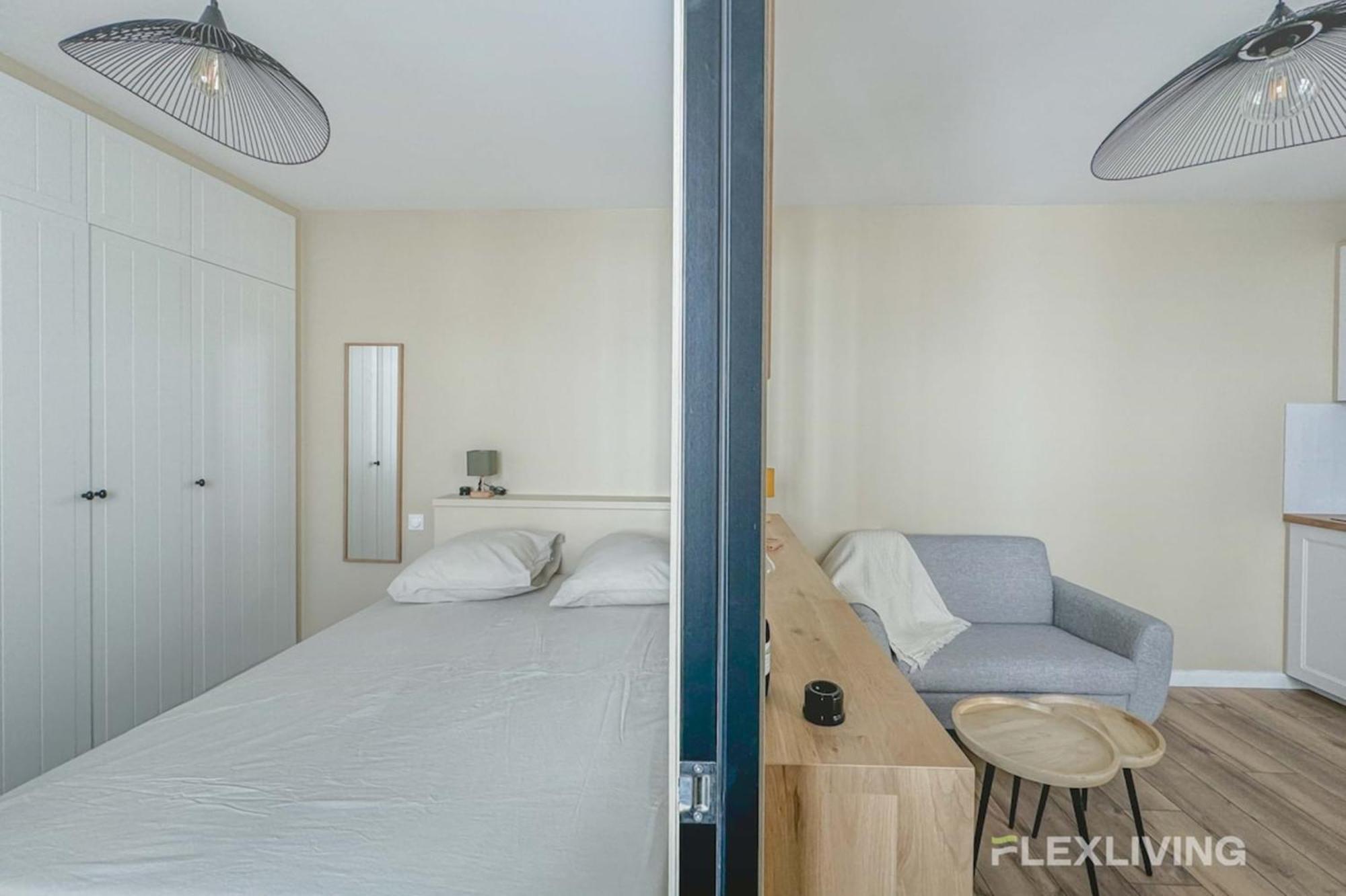 Apartment Flexliving - One Bedroom - Estrapade Paris
