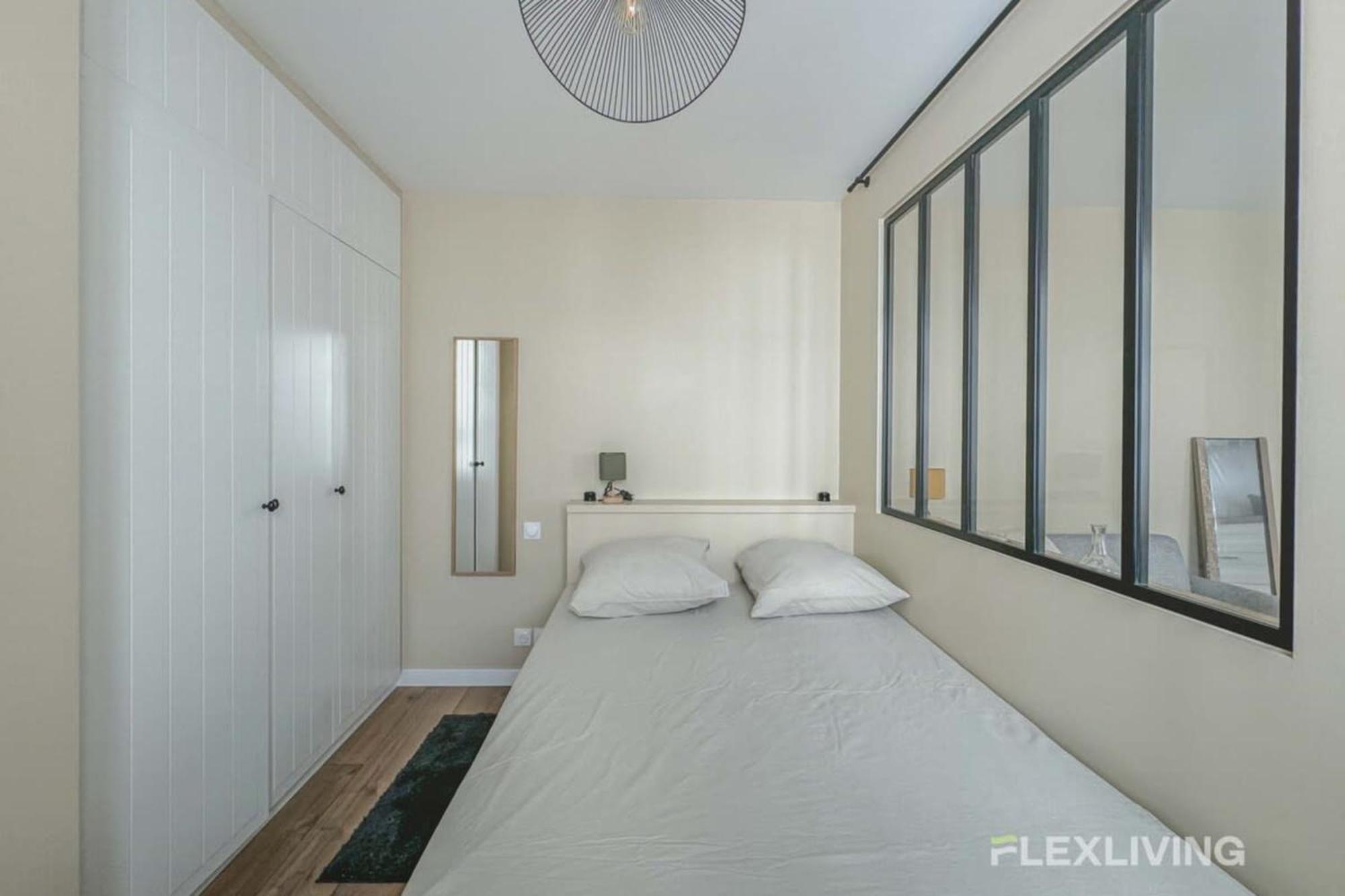 Apartment Flexliving - One Bedroom - Estrapade Paris